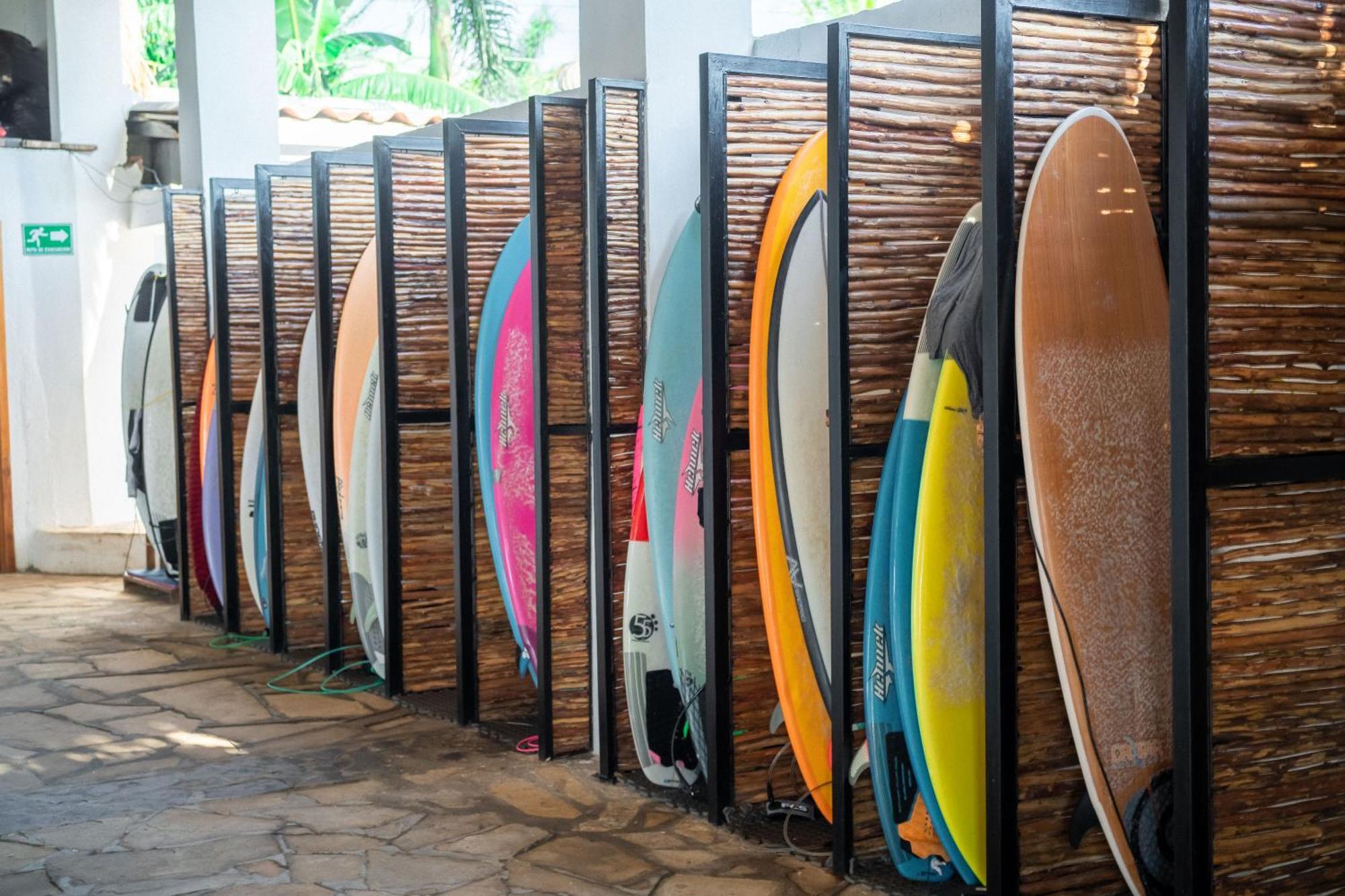 Вилла Miramar Surfcamp Пуэрто-Сандино Экстерьер фото