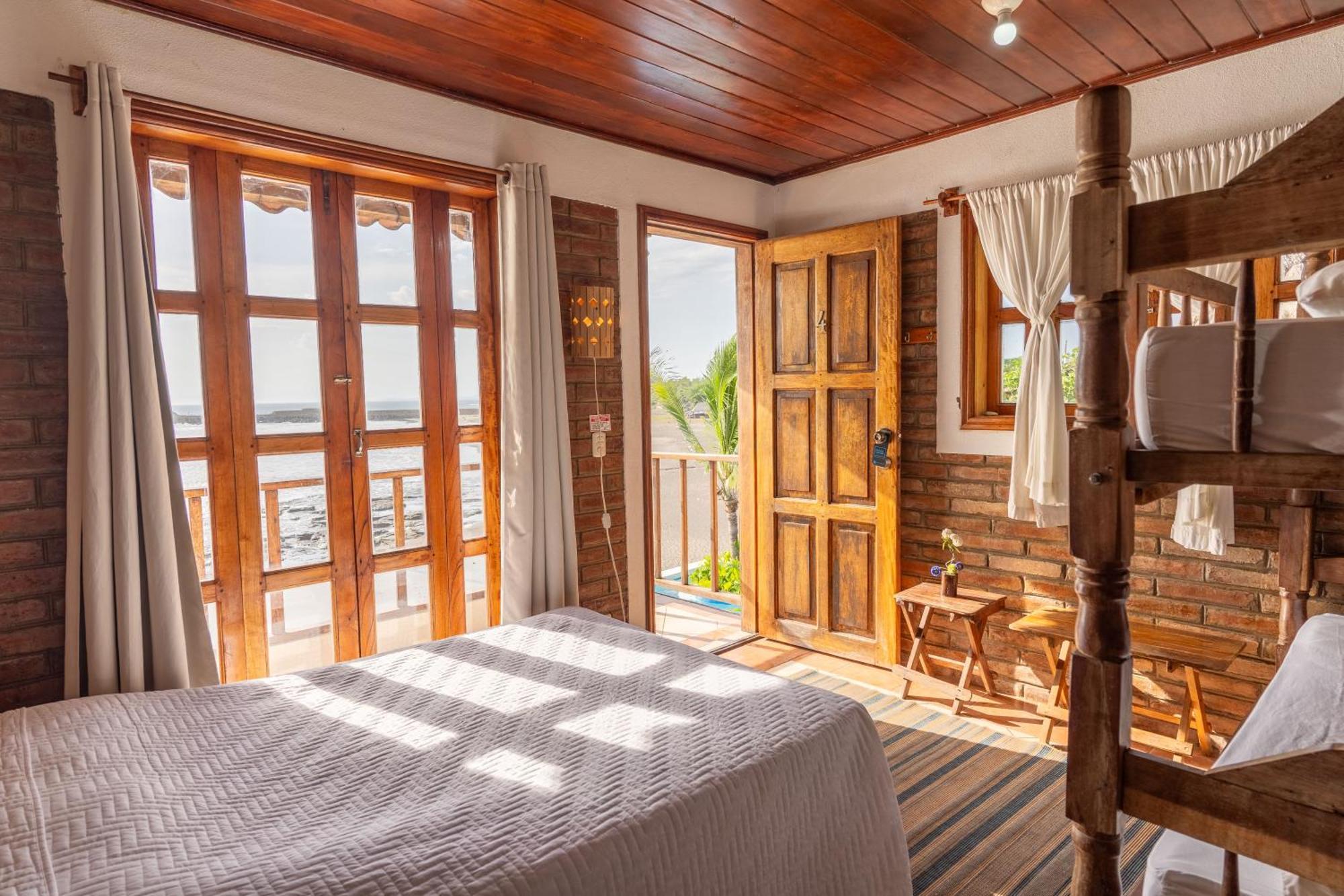 Вилла Miramar Surfcamp Пуэрто-Сандино Экстерьер фото